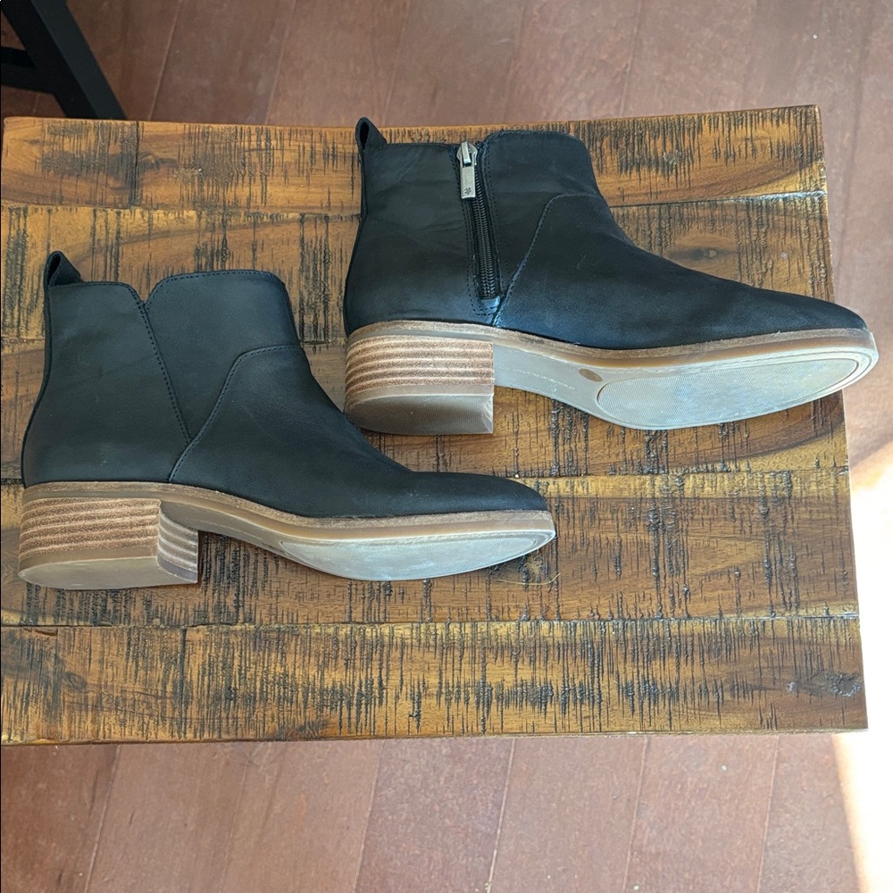LUCKY BRAND, black ankle boots, US 7 EU 37.5 - Picture 2 of 5